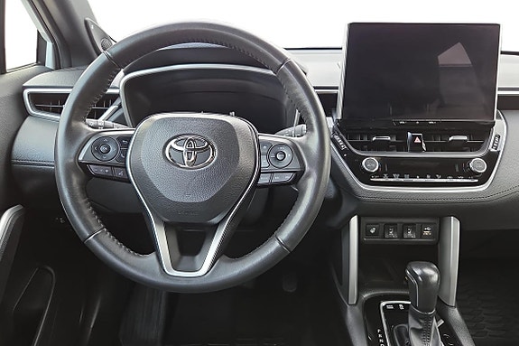 Toyota Corolla Cross 13 of 24