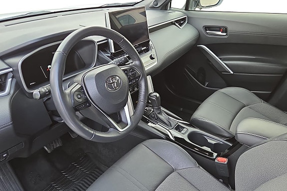 Toyota Corolla Cross 11 of 24