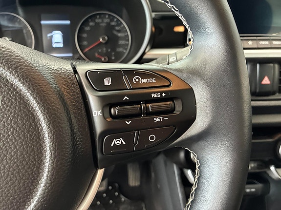 Kia Picanto 13 of 27