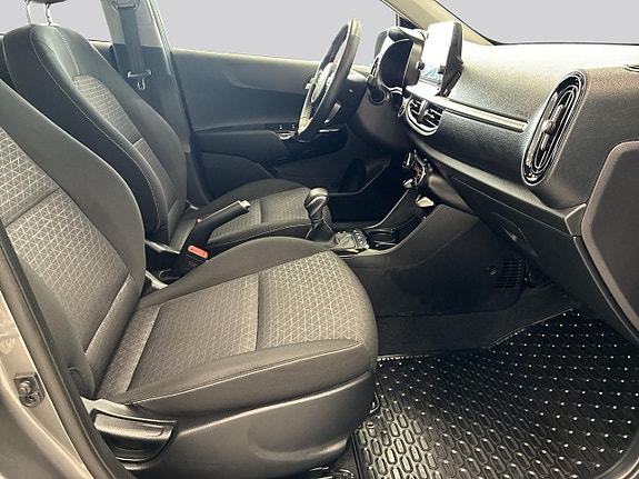 Kia Picanto 10 of 27