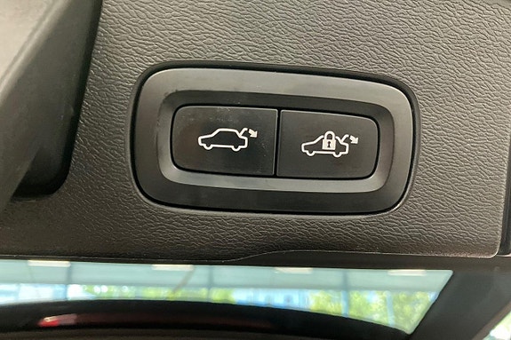 Volvo XC60 24 of 30