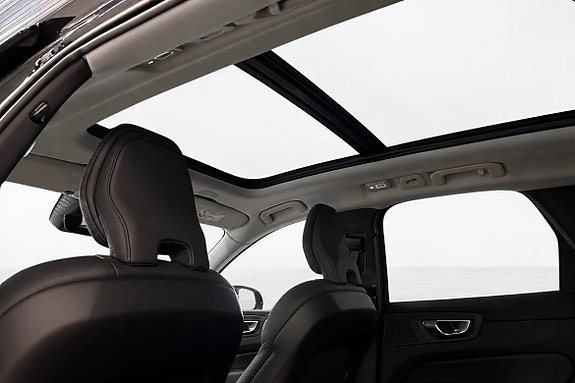 Volvo XC60 10 of 18