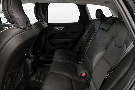 Volvo XC60 7 of 18