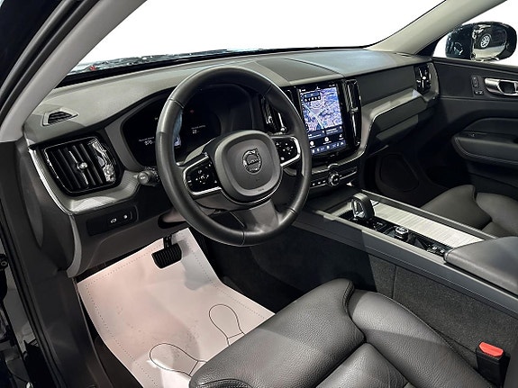 Volvo XC60 6 of 18