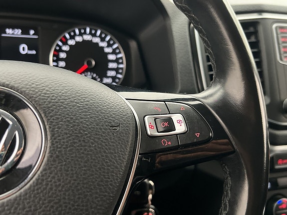 Volkswagen Amarok 22 of 30