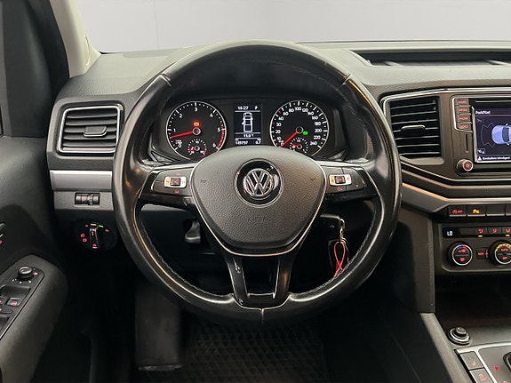 Volkswagen Amarok 18 of 30