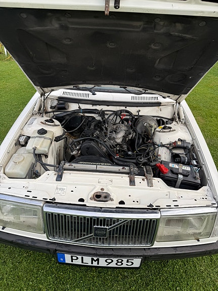 Volvo 240 6 of 9