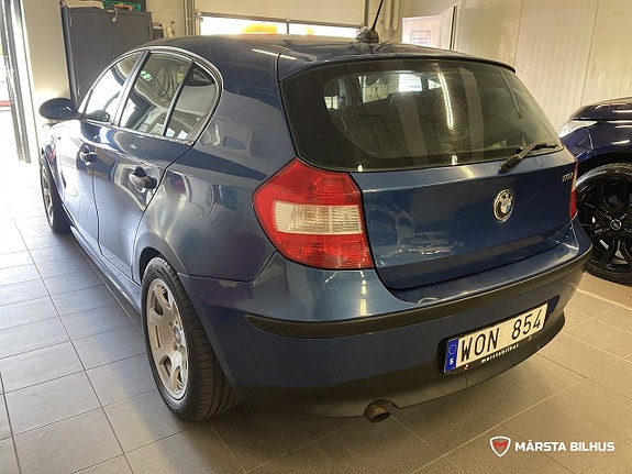 BMW 116i 4 of 15