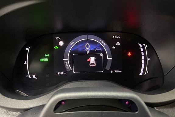 Toyota Yaris Cross 16 of 21