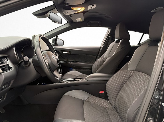 Toyota C-HR 9 of 27