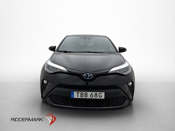 Toyota C-HR 2 of 27