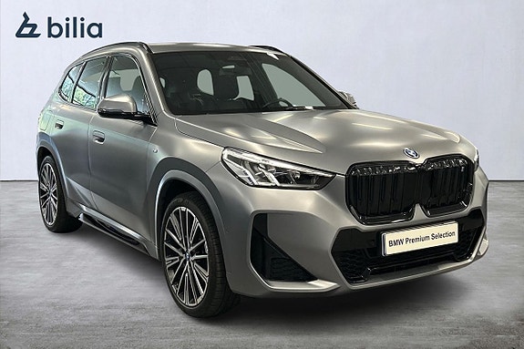 BMW iX1 17 of 19