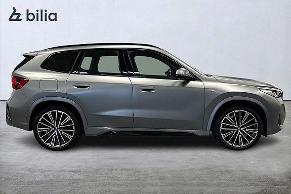 BMW iX1 15 of 19