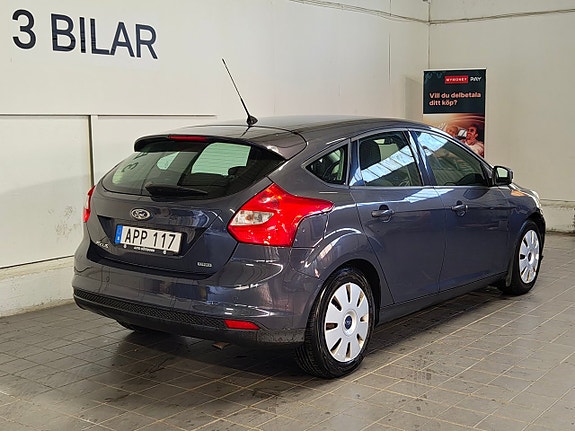 Ford Focus 4 of 12