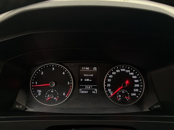 Volkswagen Transporter 17 of 29