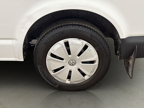 Volkswagen Transporter 26 of 29