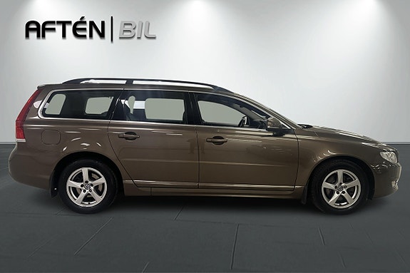Volvo V70 6 of 25