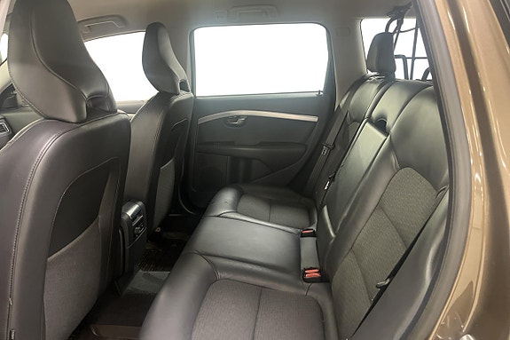 Volvo V70 19 of 25