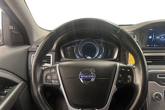 Volvo V70 13 of 25