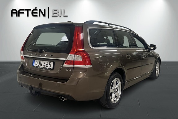 Volvo V70 7 of 25