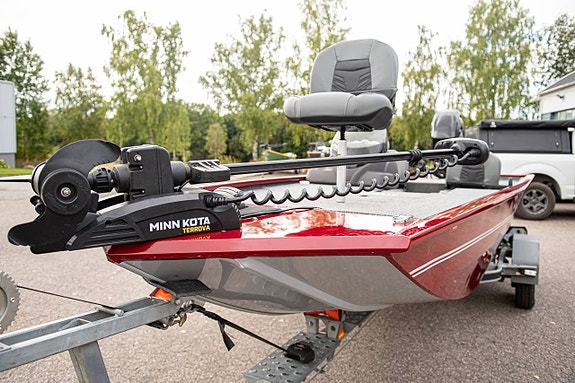 Tracker Pro 170 Mercury 50 ELPT 8 of 12