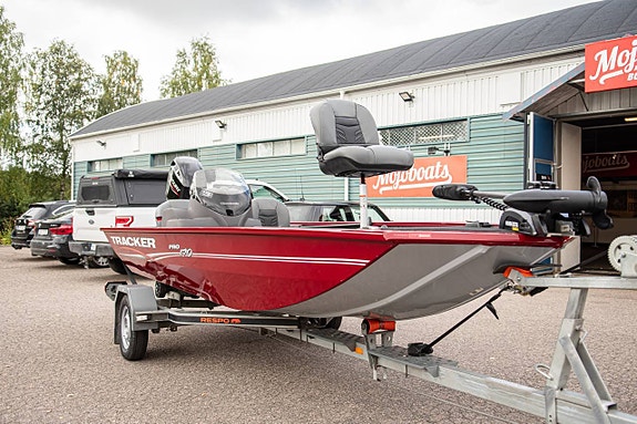 Tracker Pro 170 Mercury 50 ELPT 10 of 12