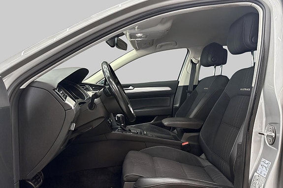 Volkswagen Passat Alltrack 7 of 18
