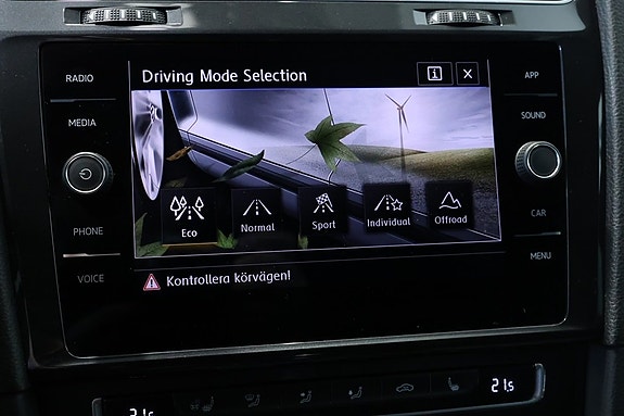 Volkswagen Golf Alltrack 15 of 18