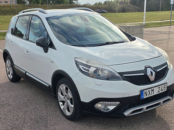 Renault Scenic XMod 3 of 12