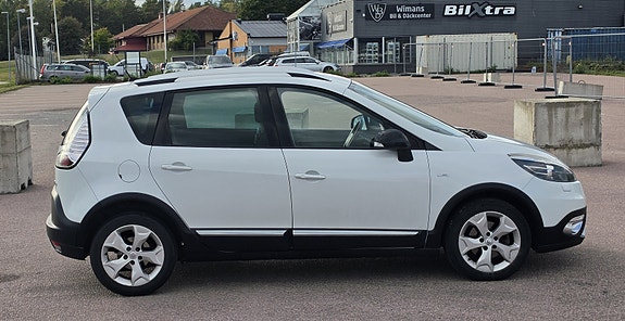 Renault Scenic XMod 4 of 12