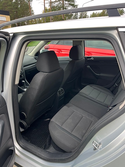Volkswagen Golf VI 6 of 6