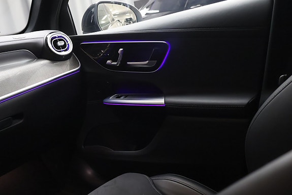 Mercedes-Benz GLC220 d 28 of 29