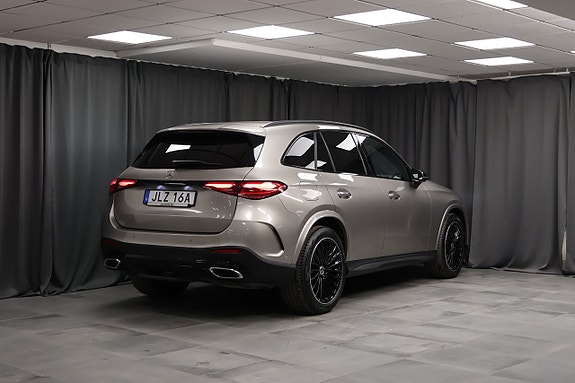 Mercedes-Benz GLC220 d 2 of 29