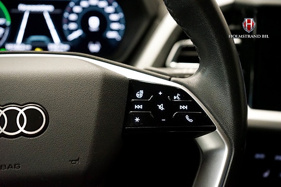 Audi Q4 e-tron 15 of 24