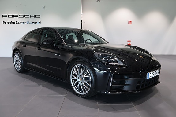Porsche Panamera 4 4 of 17