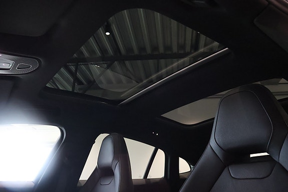Porsche Panamera 4 12 of 17