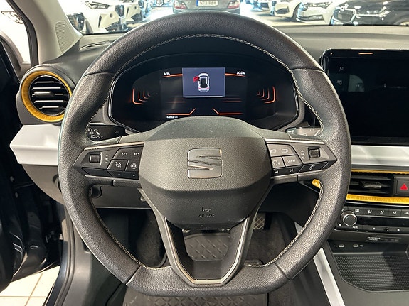 Seat Arona 14 of 23
