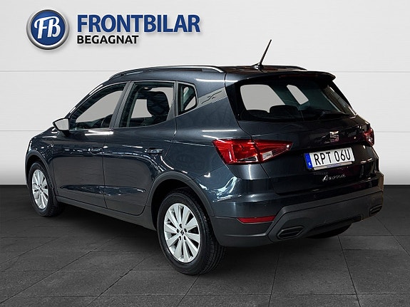 Seat Arona 8 of 23