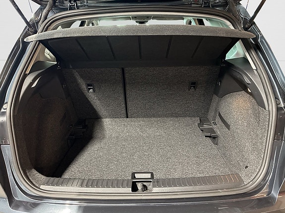 Seat Arona 12 of 23