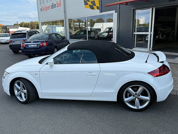 Audi TT 14 of 14