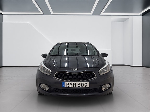 Kia Ceed 2 of 16