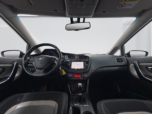 Kia Ceed 11 of 16