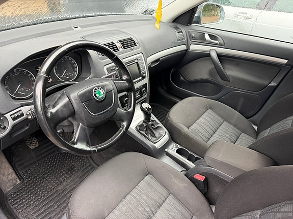 Skoda Octavia 6 of 8
