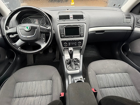 Skoda Octavia 8 of 8