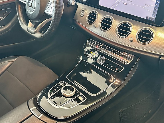 Mercedes-Benz E220 d 14 of 16
