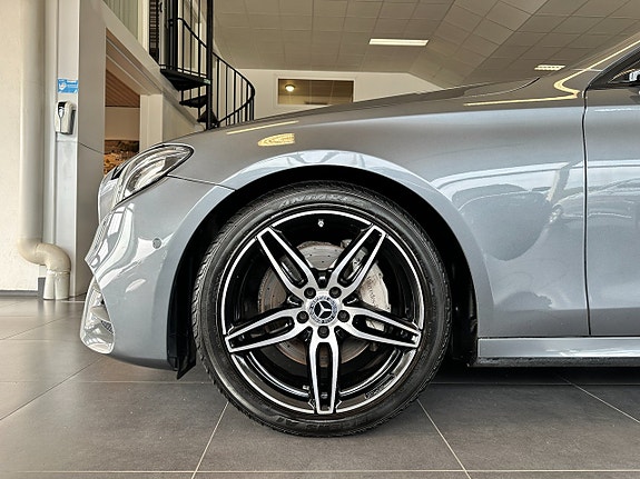 Mercedes-Benz E220 d 6 of 16