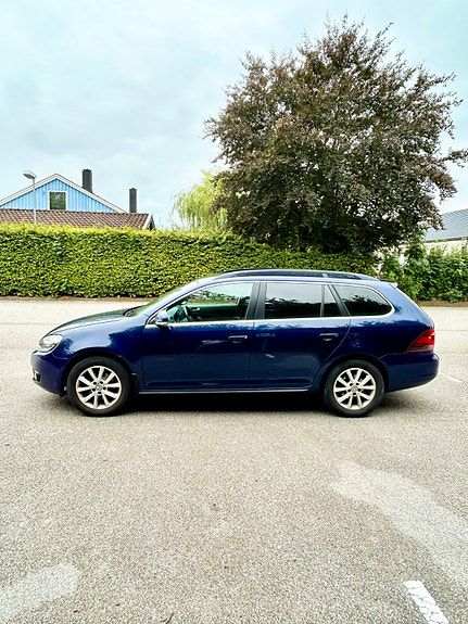Volkswagen Golf VI 3 of 8