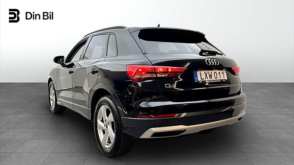 Audi Q3 3 of 27