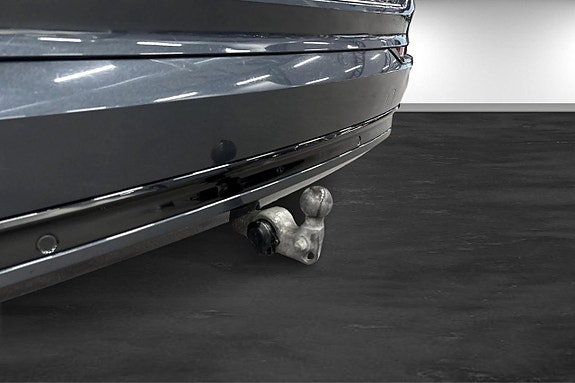 Volvo XC90 15 of 16