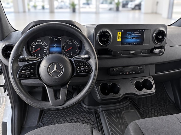 Mercedes-Benz Sprinter 317 16 of 16